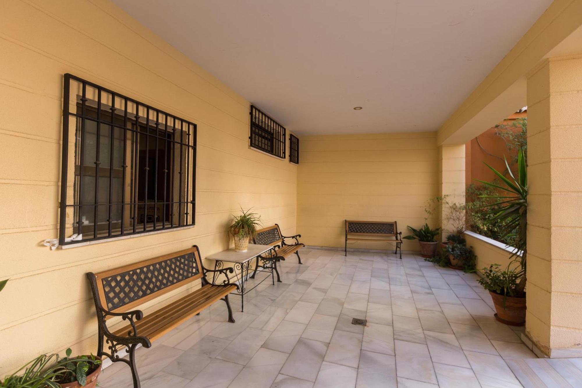 Gracia Suites - Centro Y Confort Con Parking Gratis غرناطة المظهر الخارجي الصورة