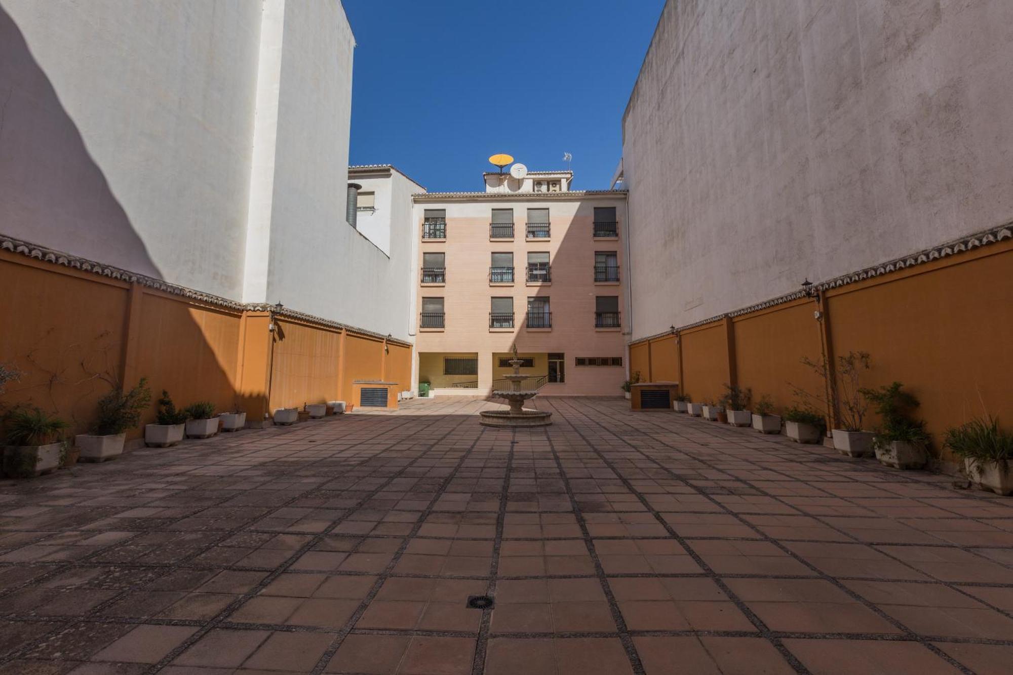Gracia Suites - Centro Y Confort Con Parking Gratis غرناطة المظهر الخارجي الصورة